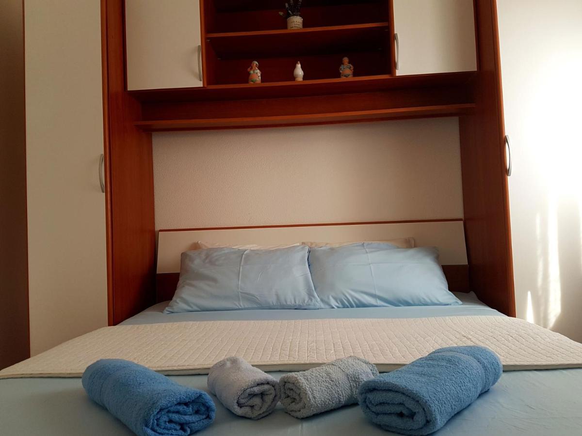 Apartments With A Parking Space Nin, Zadar - 13571 Esterno foto